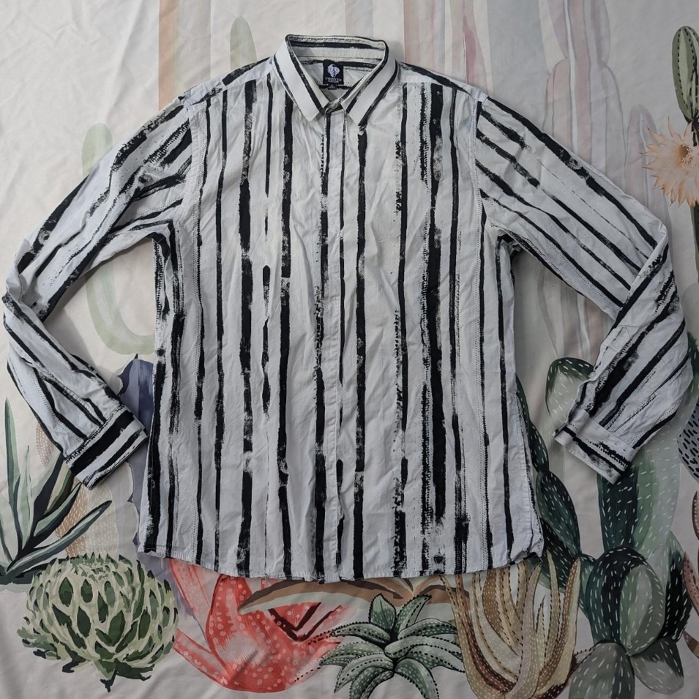 Twisted Tailor White & Black Brush Stroke Striped Long Sleeve Button Up Top